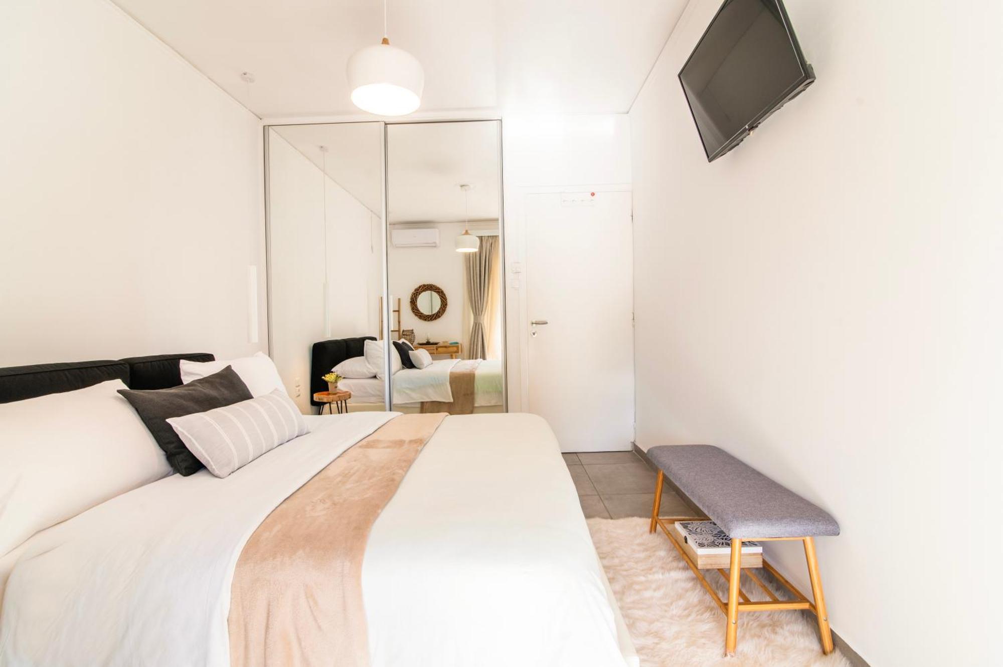 Michael'S Seaside Homely Apartment In Varkiza Ngoại thất bức ảnh
