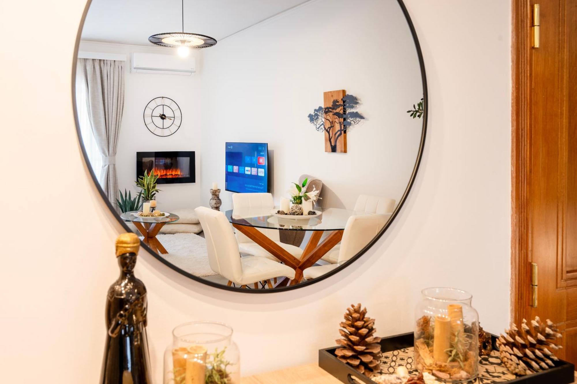 Michael'S Seaside Homely Apartment In Varkiza Ngoại thất bức ảnh